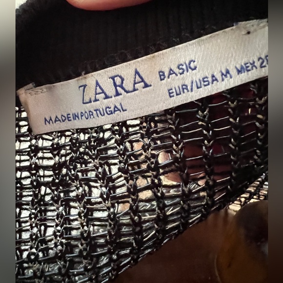 Zara boxy top - mesh-style fabric w/silver threading & cotton collar & sleeves - Picture 3 of 7